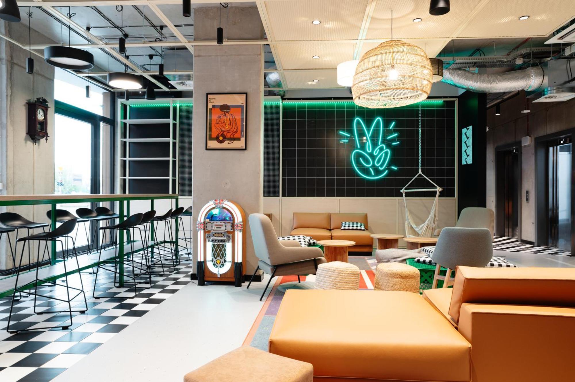 Chillout Dorm Warszawa Aparthotel Exterior foto